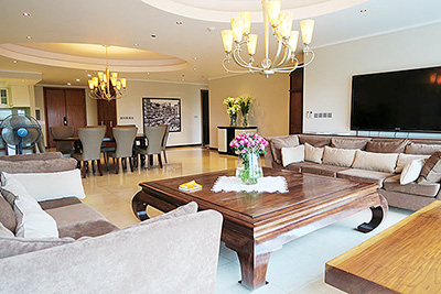 Chính chủ bán căn hộ 267m, tòa L1 Ciputra view sân Golf, bể bơi