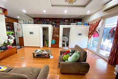 Chính chủ gửi bán căn hộ 59m, tòa Vườn Đào ngõ 689 Lạc Long Quân nhỉnh 4 tỷ