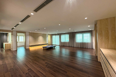 Hạ giá - Gia đình vào Sài Gòn sinh sống cần bán căn hộ 150m, tầng cao view Hồ Tây tòa G3 Ciputra
